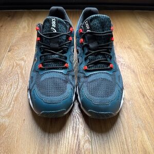 Men’s Asics Gel Quantum 360 6 size 10.5